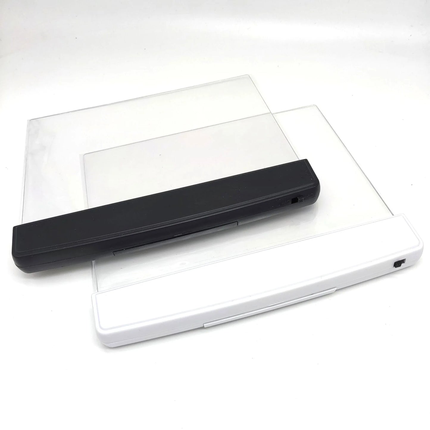 Lampe de lecture rechargeable à panneau discret double